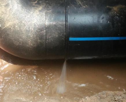 元宝楼顶渗水维修公司为大家分享下元宝卫生间漏水维修修补技术!